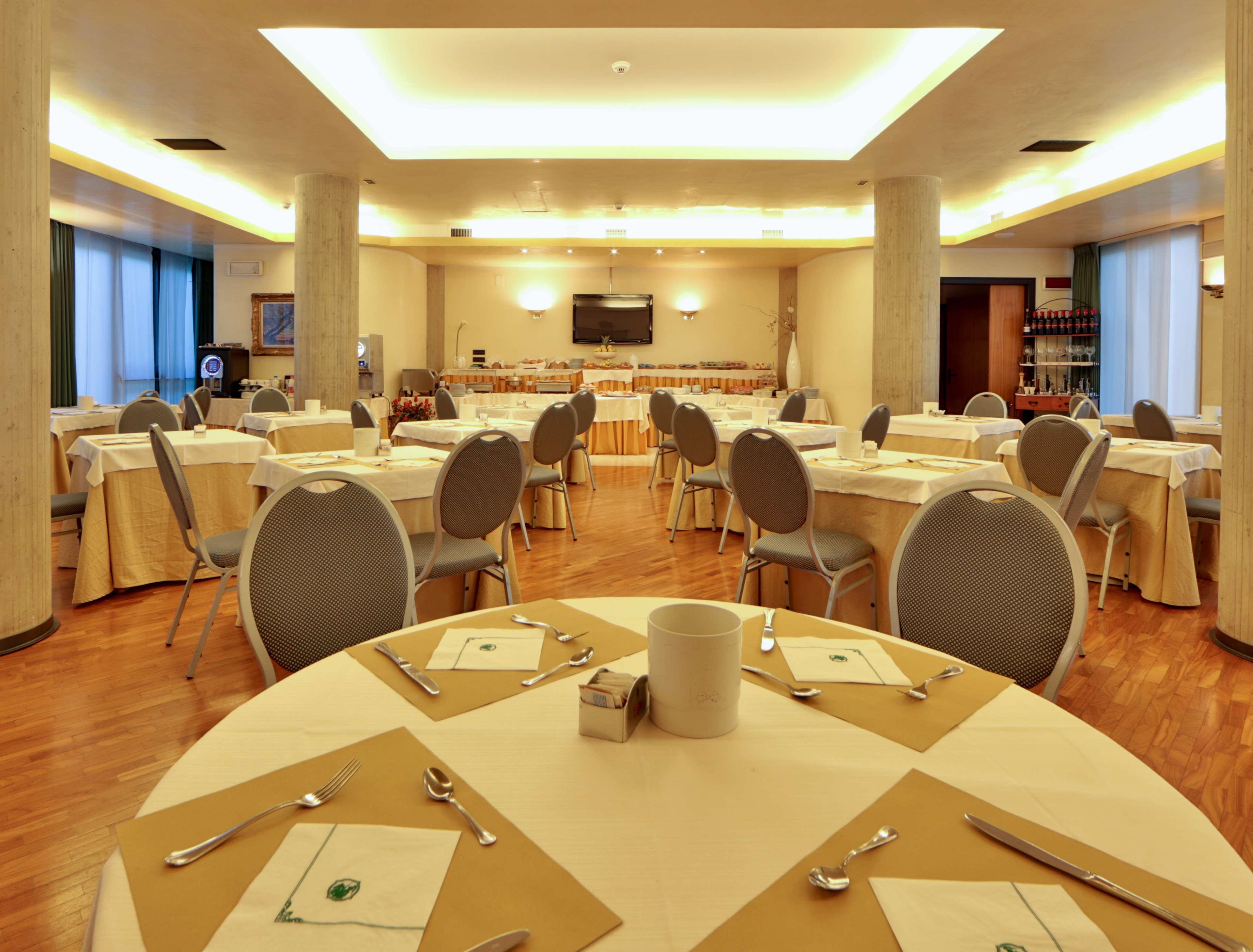 Best Western Hotel Dei Cavalieri بارليتا المظهر الخارجي الصورة